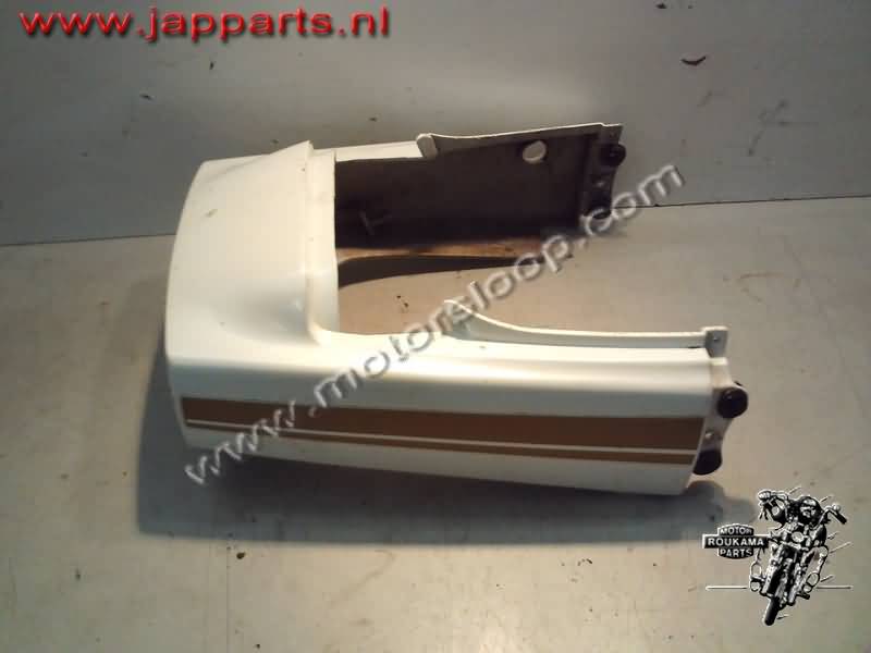 Kawasaki GPZ500S(EX500A) Tapa trasera