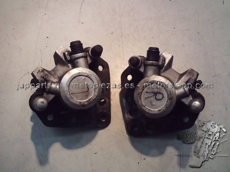 Kawasaki GTR1000(ZGT00A) Remklauw set