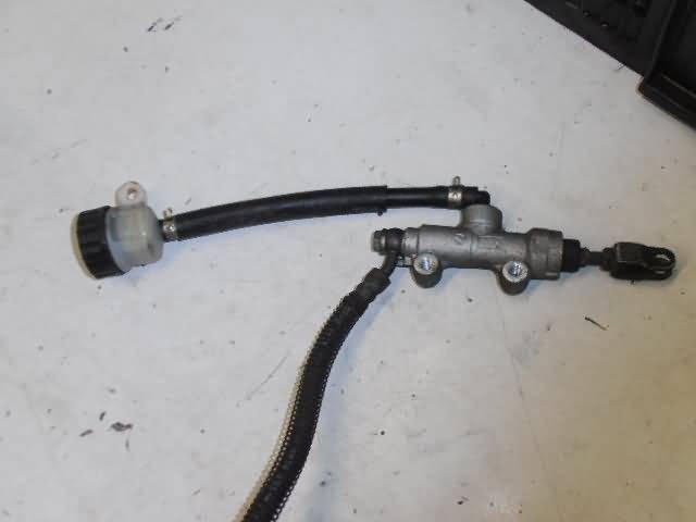 Kawasaki ZZR250(EX250) Rempomp achter 43015-1497