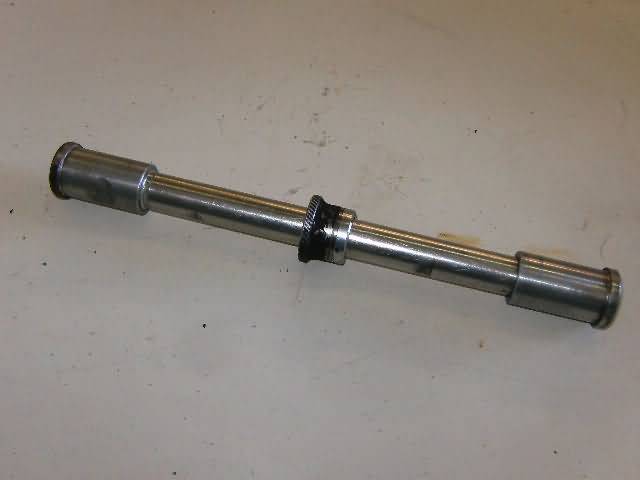 Kawasaki ZX6(ZX4D) Voorwiel As 41068-1255