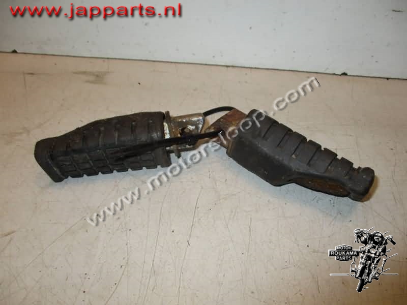 Kawasaki ER-5 Footpegs rear