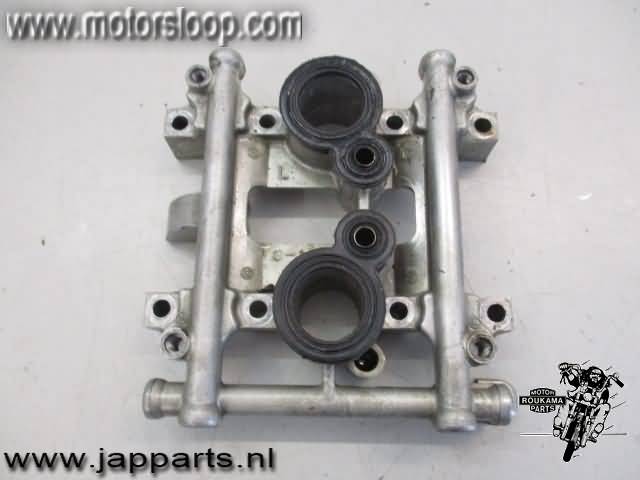 Kawasaki ZZR600E Cam shaft support