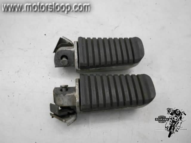 Kawasaki GTR1000(ZGT00A) Footpegs rear