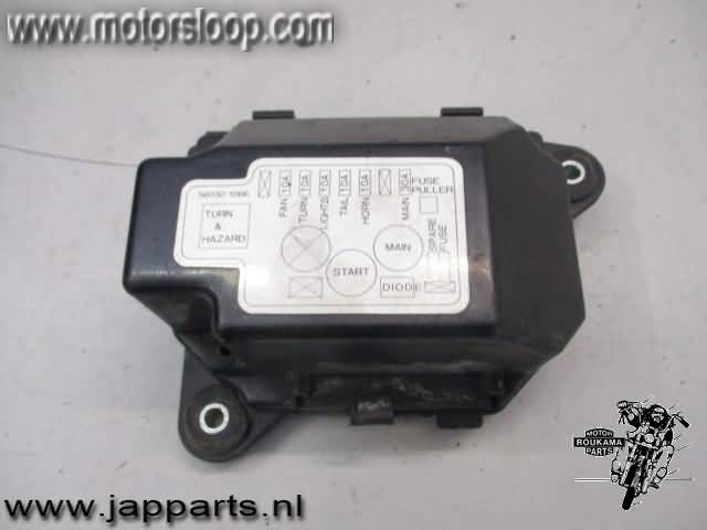 Kawasaki GPZ900R(ZX900A) Zekeringhouder