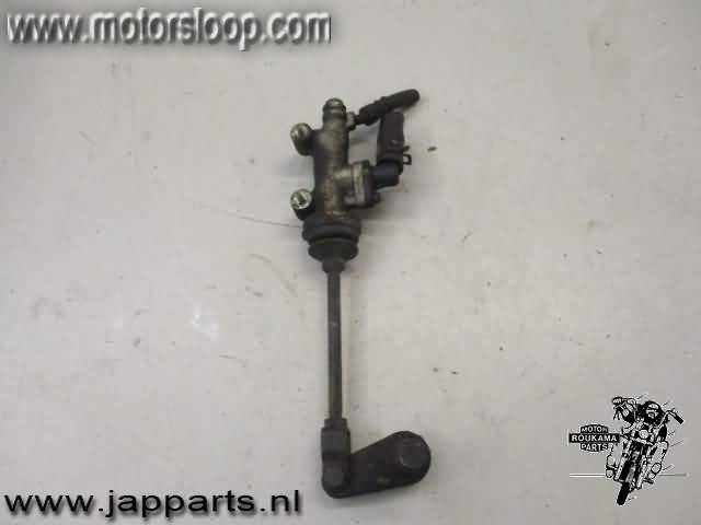 Kawasaki VN1500C Rempomp achter