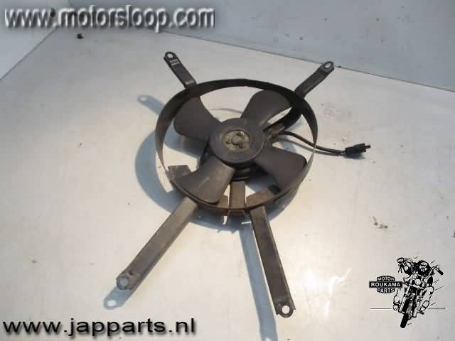 Kawasaki ZX-7R(ZX750P) Ventilator