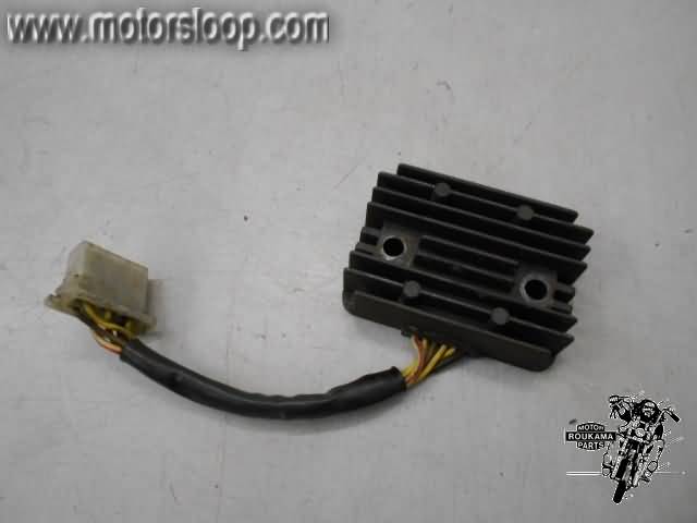 Kawasaki EN500(EN500A) Spanningsregelaar