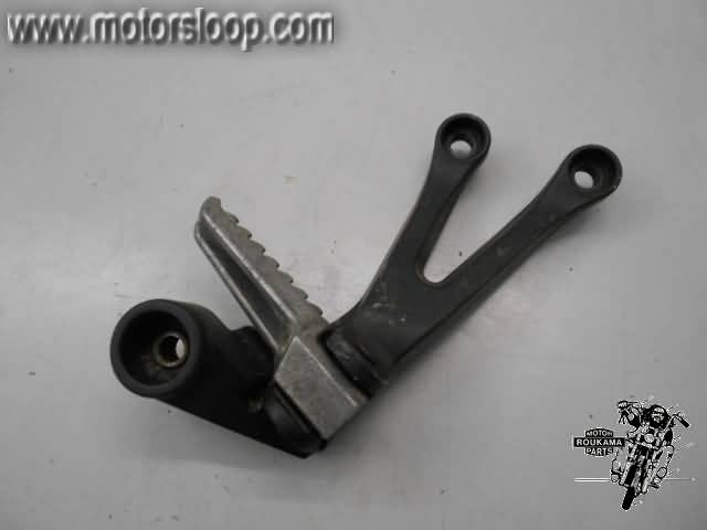 Kawasaki ZX-9R(ZX900E) Voetstep met houder rechts achter