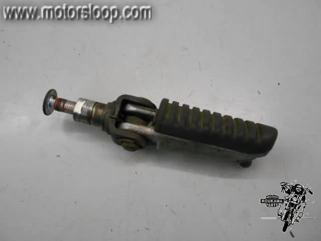 Kawasaki ZX-9R(ZX900E) Voetstep rechts voor