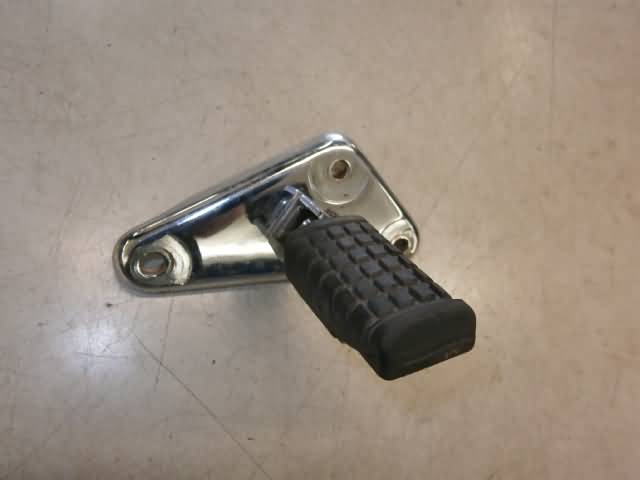 Kawasaki EL250 Estribera trasera derecha