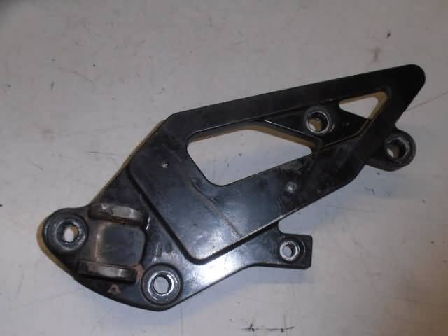 Kawasaki GPZ500S Footpeg bracket left