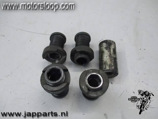 Kawasaki ZXR750(ZX750L) Abrazadero + Tornillo motor