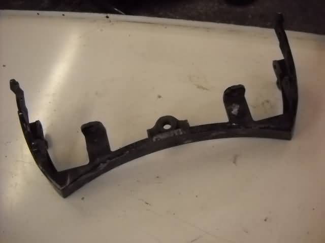 Kawasaki GPZ600R Radiator bracket 11044-1396