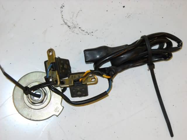 Kawasaki GPX750R Pick-Ups With Disc 59026-1081