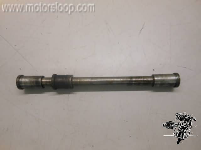 Kawasaki GPZ600R Front wheel axle