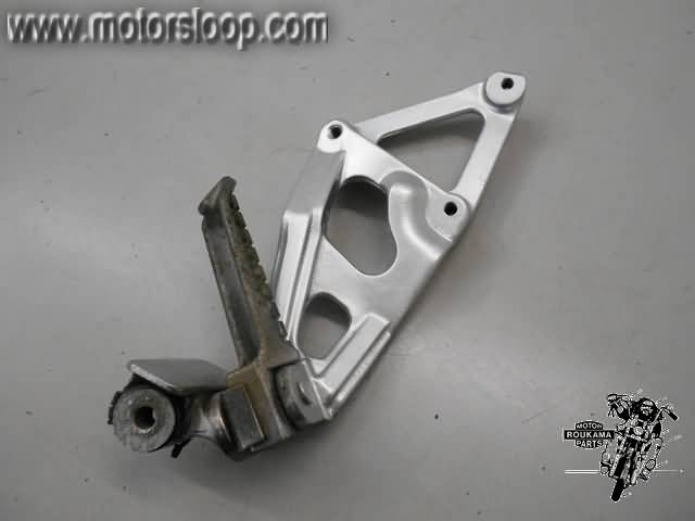 Kawasaki ZXR750H Footpeg with bracket rear right