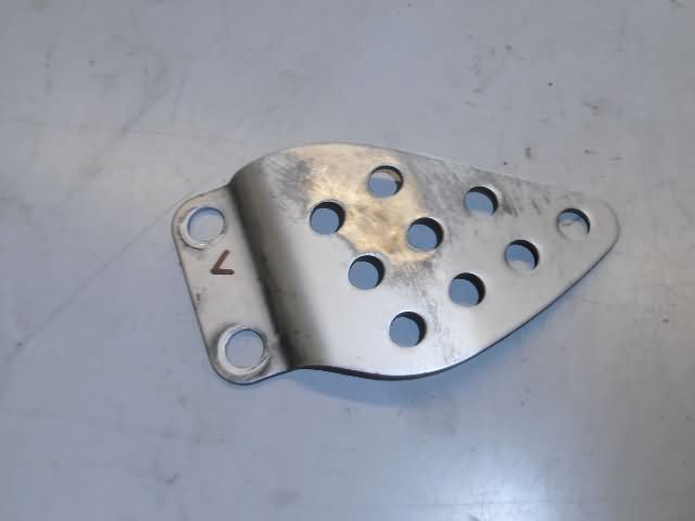 Kawasaki ZX6-R 636 Step stay front left 55020-1627