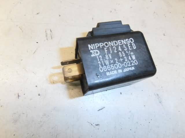 Kawasaki GPZ600R Knipperrelais 27002-1060