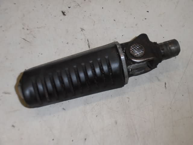 Kawasaki ZX-9R Estribera delantera izquierda 34028-1126 & 34028-