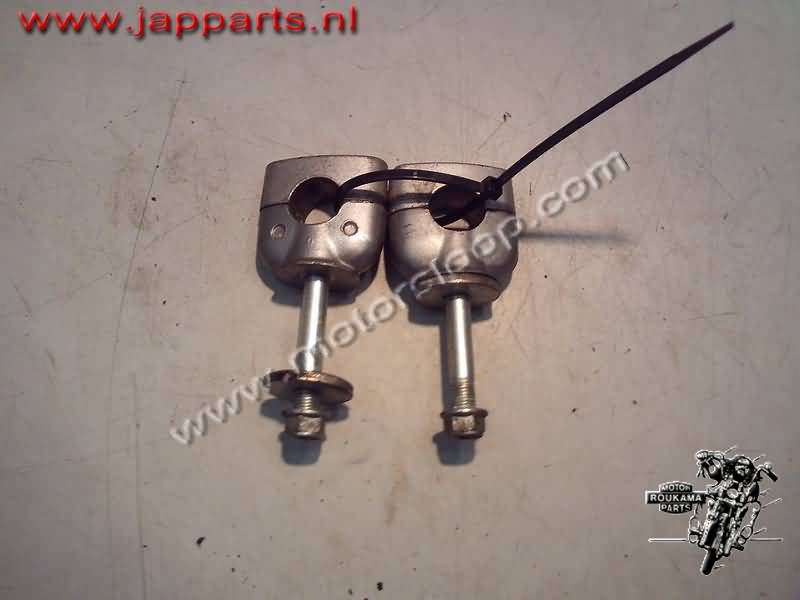 Suzuki VX800 Soportes manillar