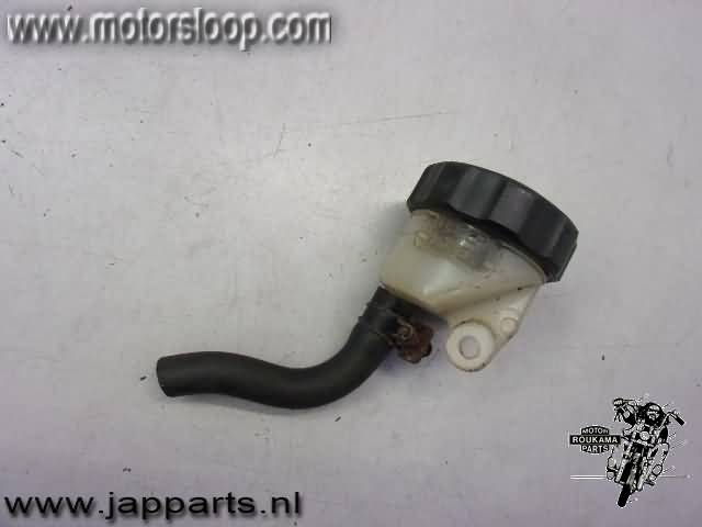 Suzuki GS550M Remvloeistof reservoir