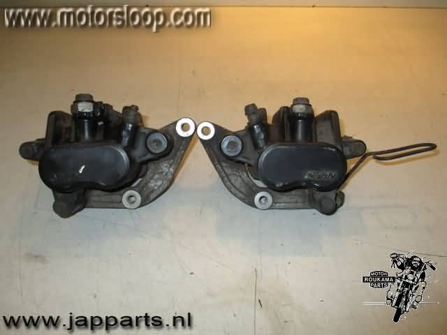 Suzuki GSF600(GN77) Brake caliper set left and right