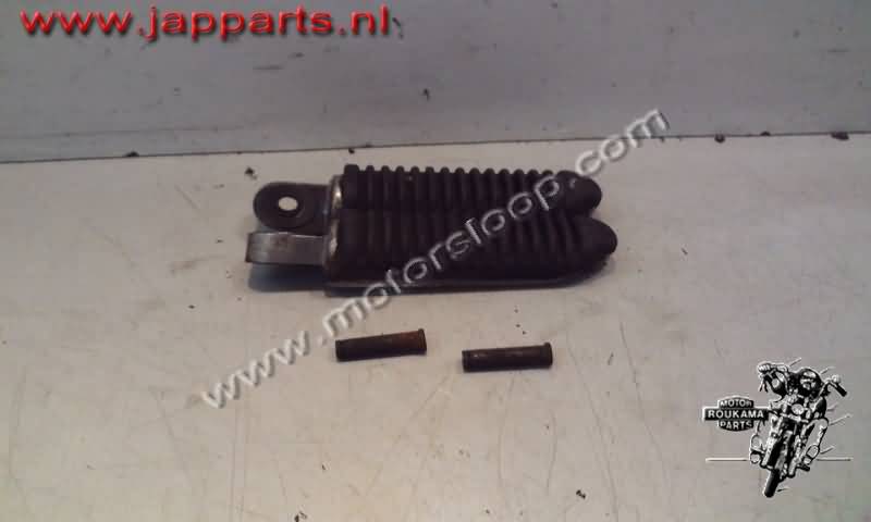 Suzuki GSX600F(AJ1112) Footpegs rear