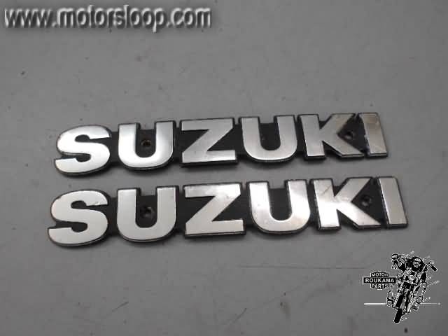 Suzuki GSX750E Tank emblemen set