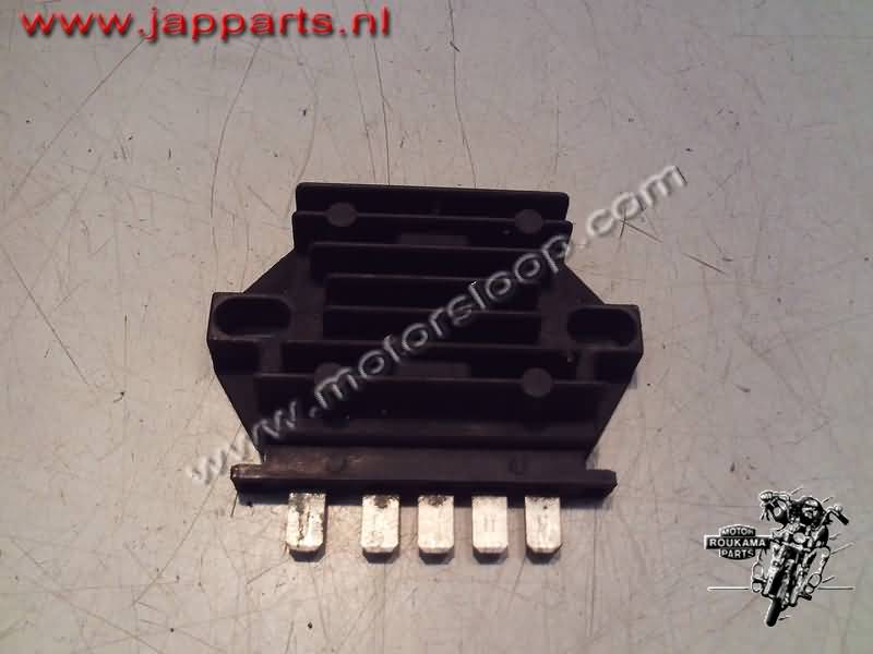 Suzuki GR650X Spanningsregelaar