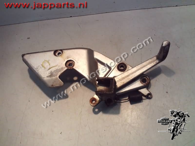 Suzuki RF900R Schetsplaat rechts met rempedaal