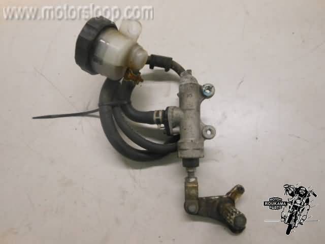 Suzuki GSX600F(AJ3113) Rempomp achter 69600-08F00