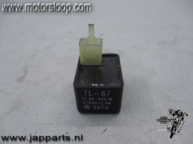 Suzuki GS500E Knipperrelais