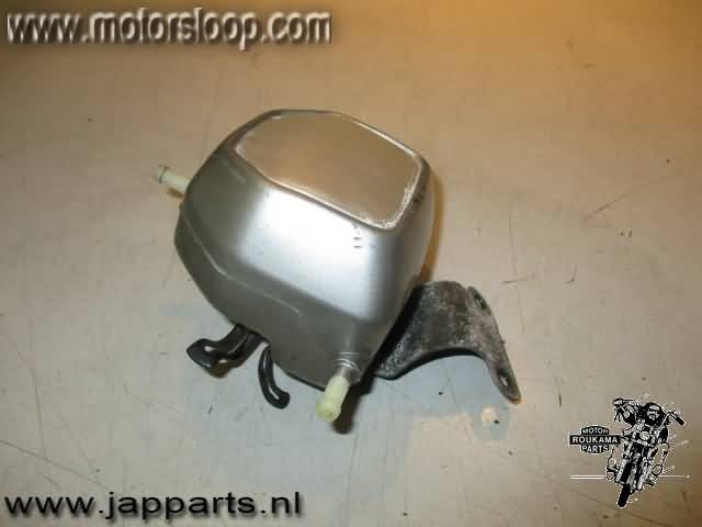 Suzuki VX800 Tank reservoir
