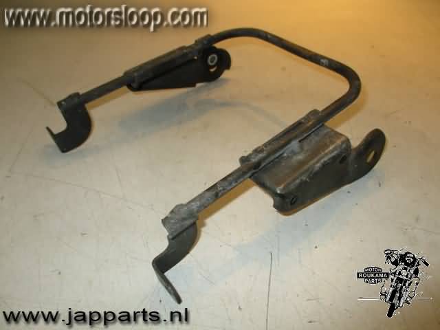 Suzuki VX800 Koplampsteun