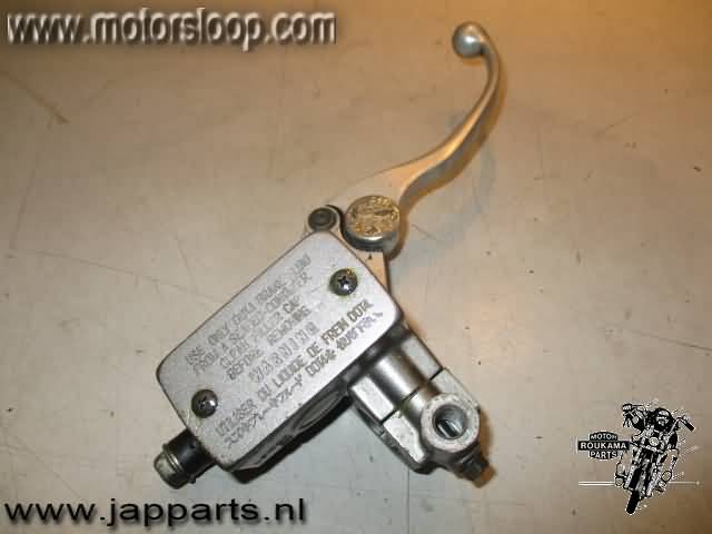 Suzuki VX800 Rempomp voor