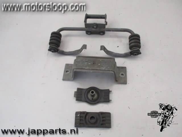 Suzuki DL1000(BS1111) Tank beugels en rubbers
