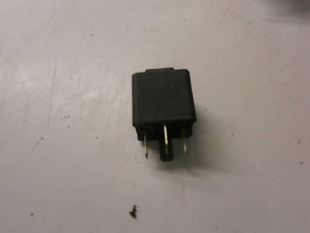 Suzuki GS550L Relay