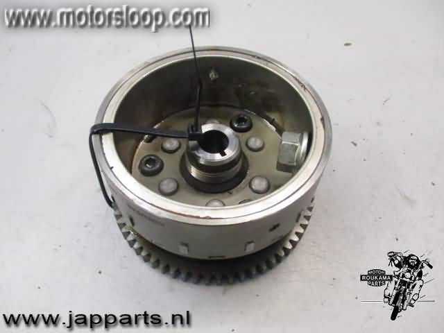 Suzuki UH200(CD1111) Vliegwiel met starterkrans