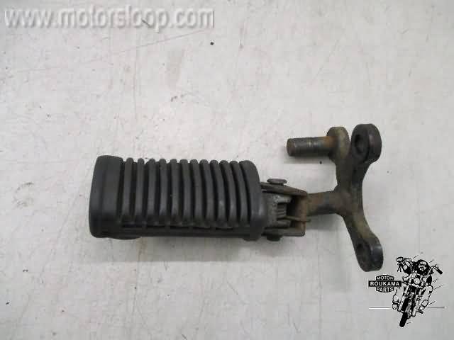 Suzuki GSX400F Voetstep links voor