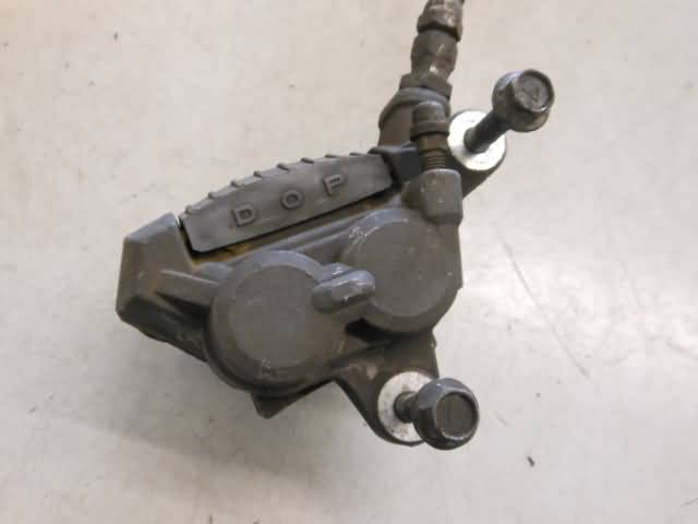 Suzuki GSX750F Remklauw rechts voor 59100-20C02