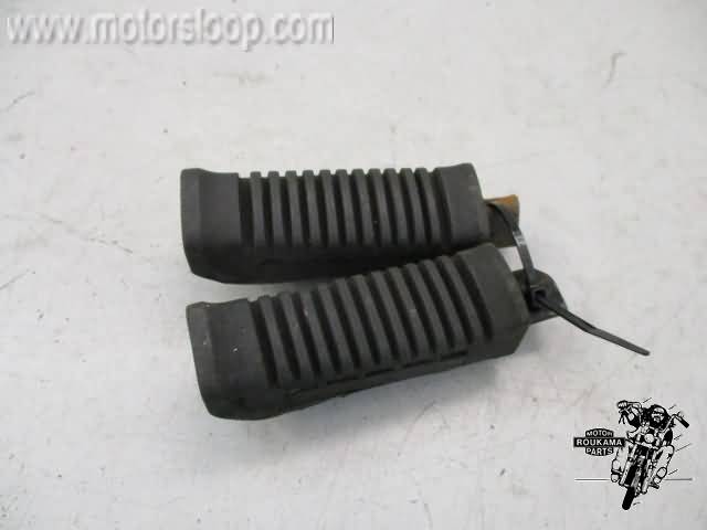 Suzuki GS500E Voetsteps achter