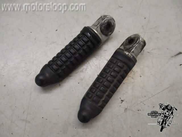 Suzuki GSX400F(GK74A) voetsteps achter