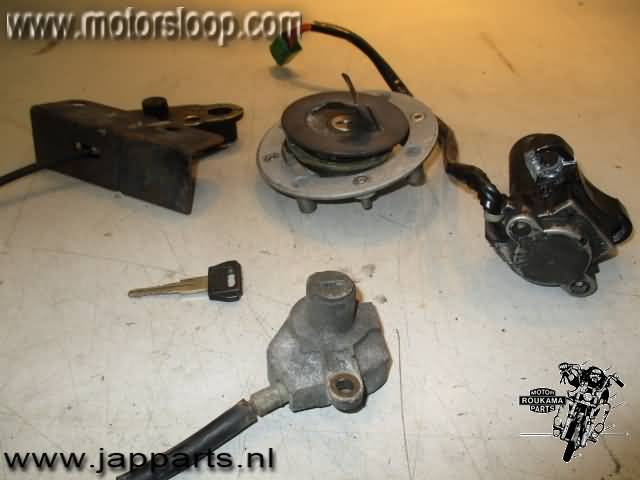 Suzuki VX800 Slotenset 2