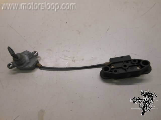 Suzuki GSX750F Seat lock 45220-20A01 & 45700-19840