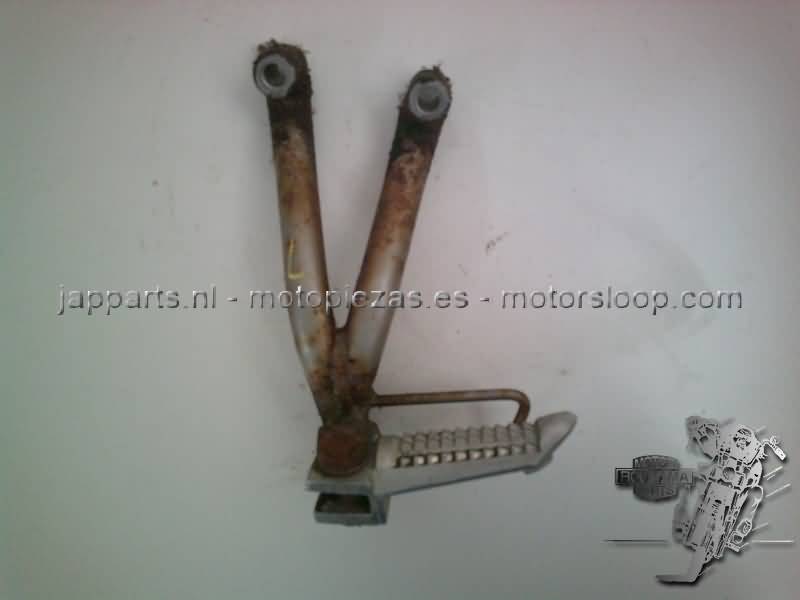 Suzuki RF600R Footpeg rear left
