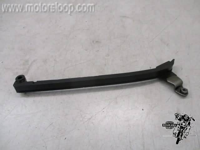 Suzuki LS650 Nokkenasketting geleider 1
