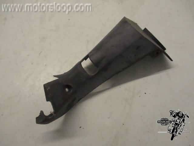 Suzuki AN400 Stuurkapdeel rechts onder