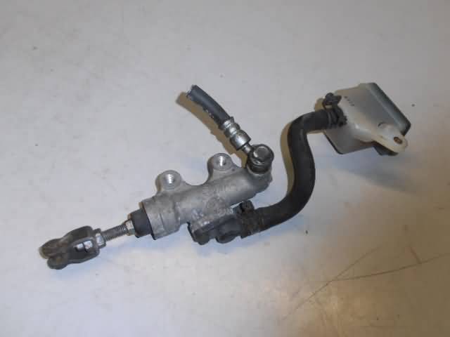 Suzuki RF900R Rempomp achter 69600-17C01