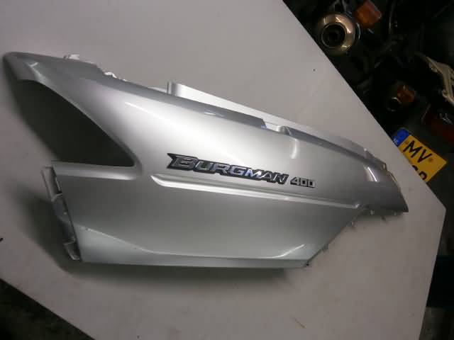 Suzuki AN400 Zijdeel rechts achter
