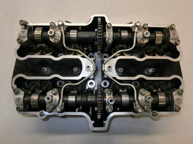 Suzuki GSX550(GN71) Cabeza cilindro 11100-43403